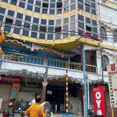Oyo 48133 Hotel Payel Māldah Extérieur photo