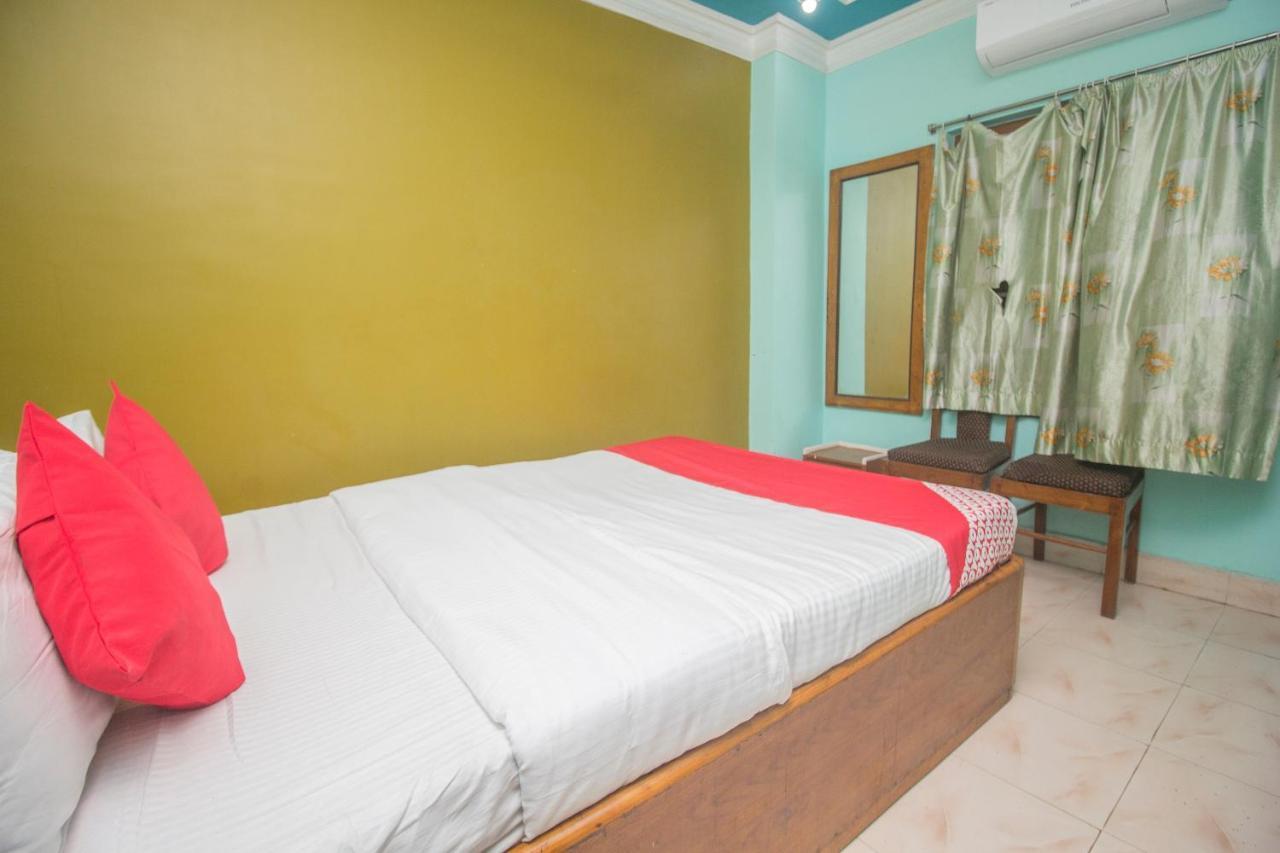 Oyo 48133 Hotel Payel Māldah Extérieur photo