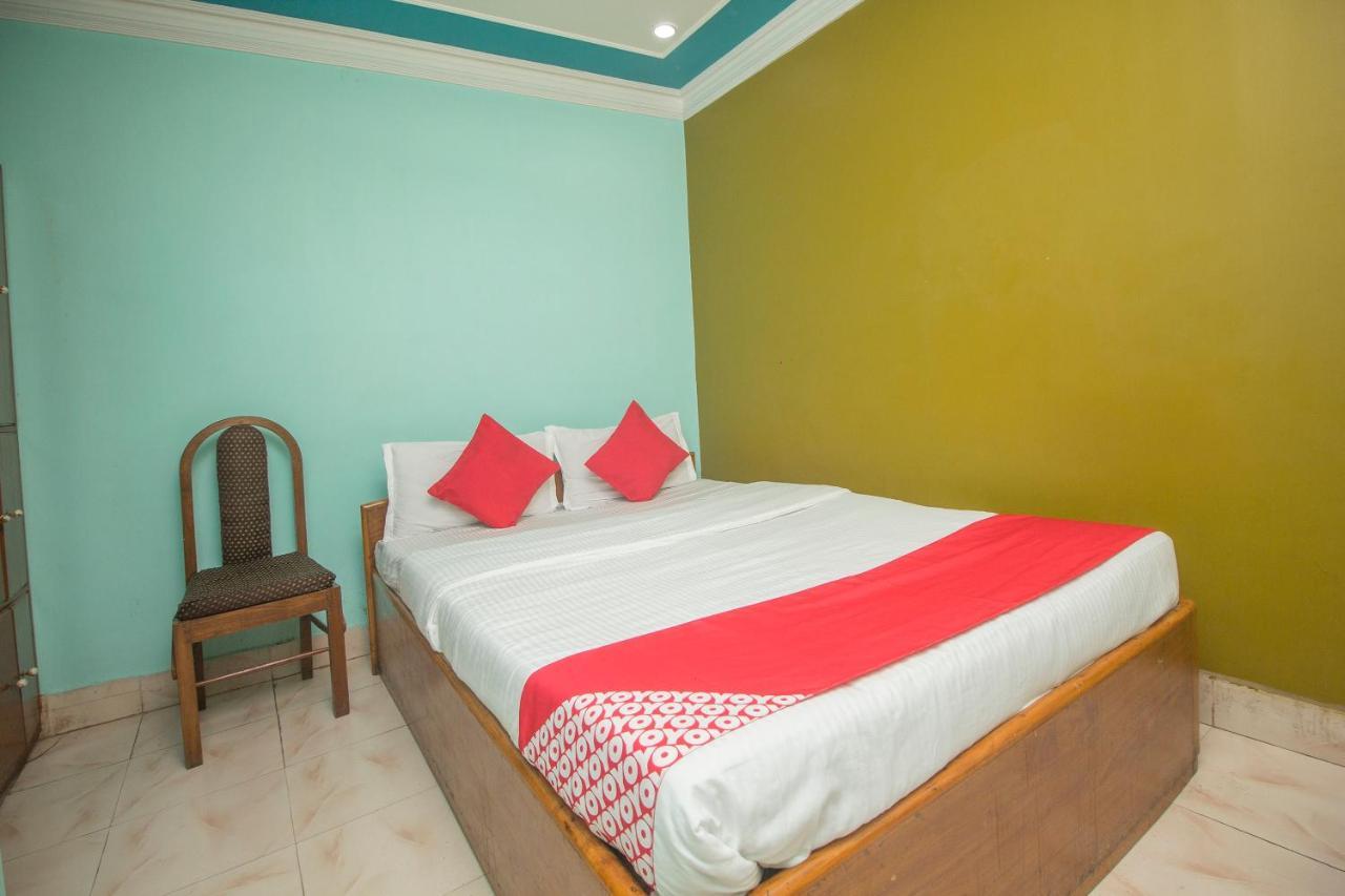 Oyo 48133 Hotel Payel Māldah Extérieur photo